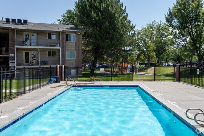 Building Photo - Cambridge Cove Rental