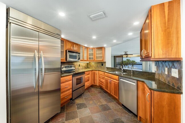 Photo - 625 NW North River Dr Unit 303