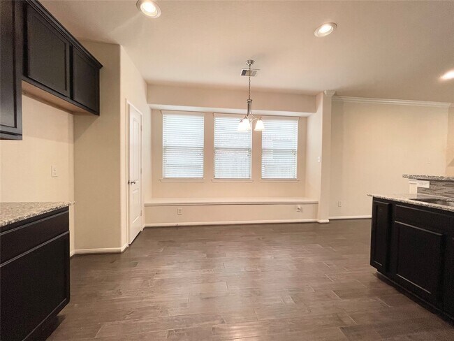 Photo - 3010 Overbrook Meadow Ln