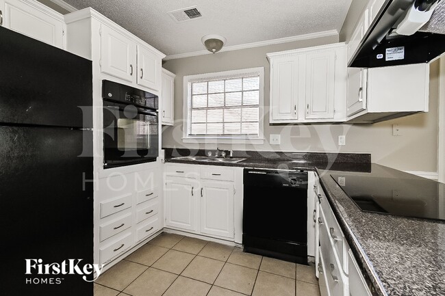 Photo - 4484 Westbury Dr