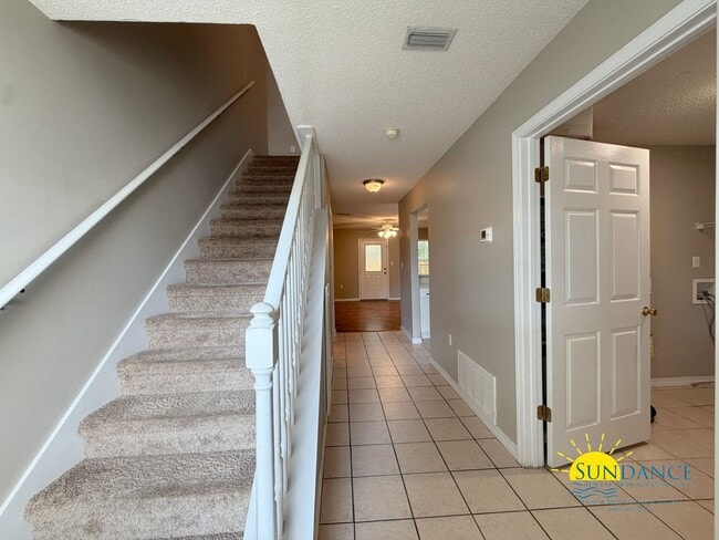 Photo - Stunning 2 Bedroom Townhome Near Eglin AFB & Hurlburt Field!