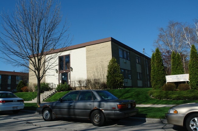 Lakeshore North Apartment Homes - 2748
