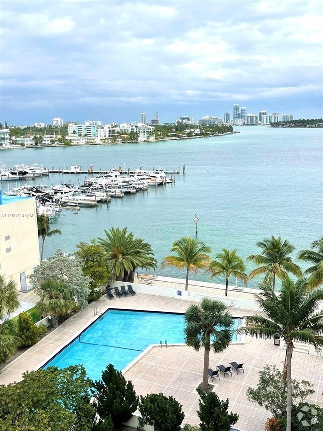 Building Photo - 7545 E Treasure Dr Unit 8D Rental