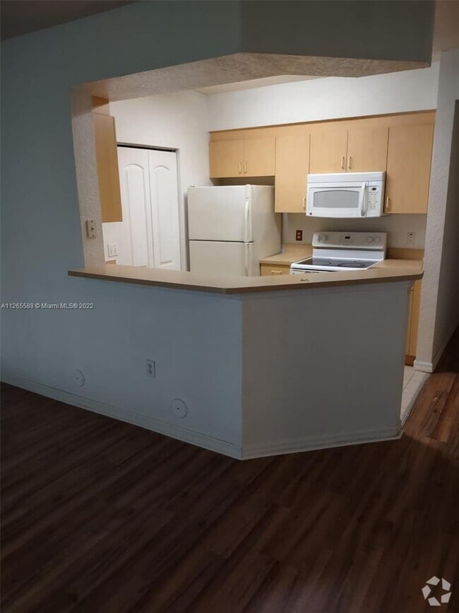Building Photo - 208 Belmont Ln Rental