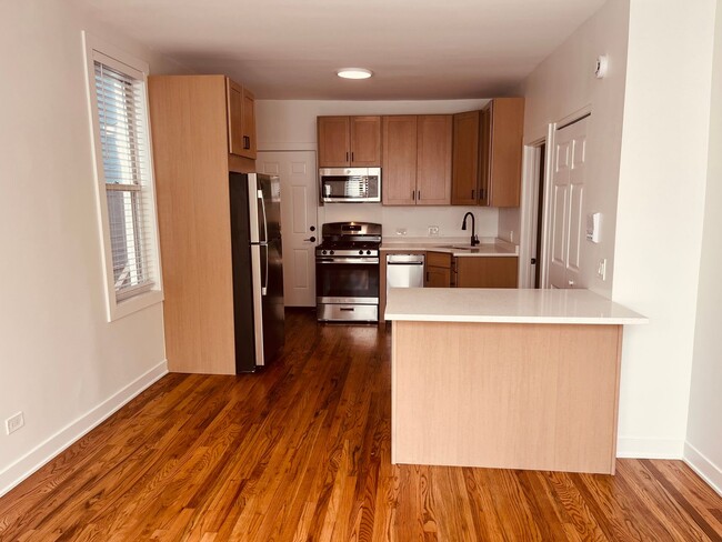 Photo - 2306 N Hoyne Ave Unit 1F