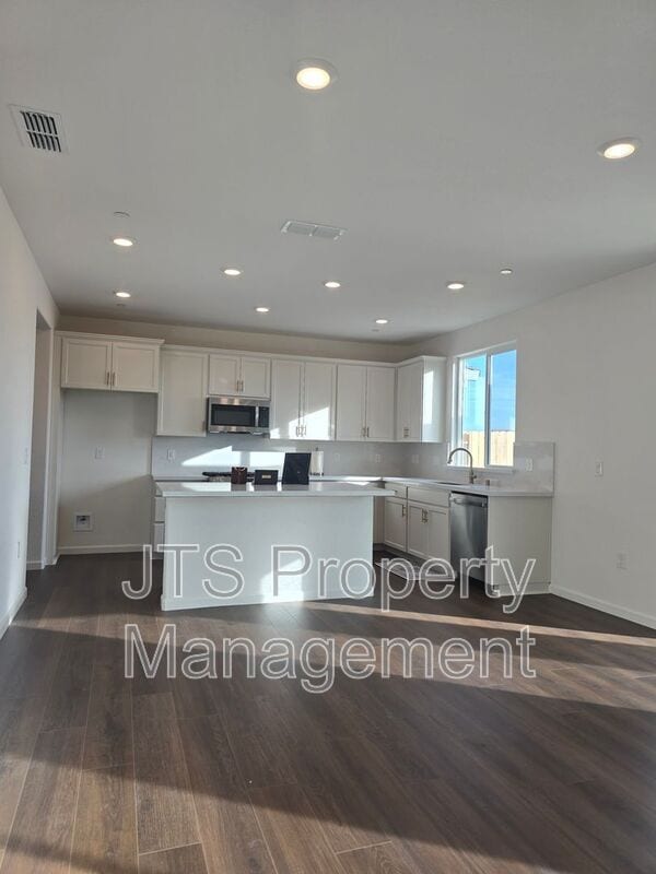 Photo - 7193 Great Copper St