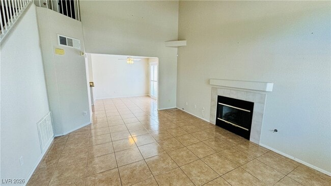 Photo - 513 Recognition Pl