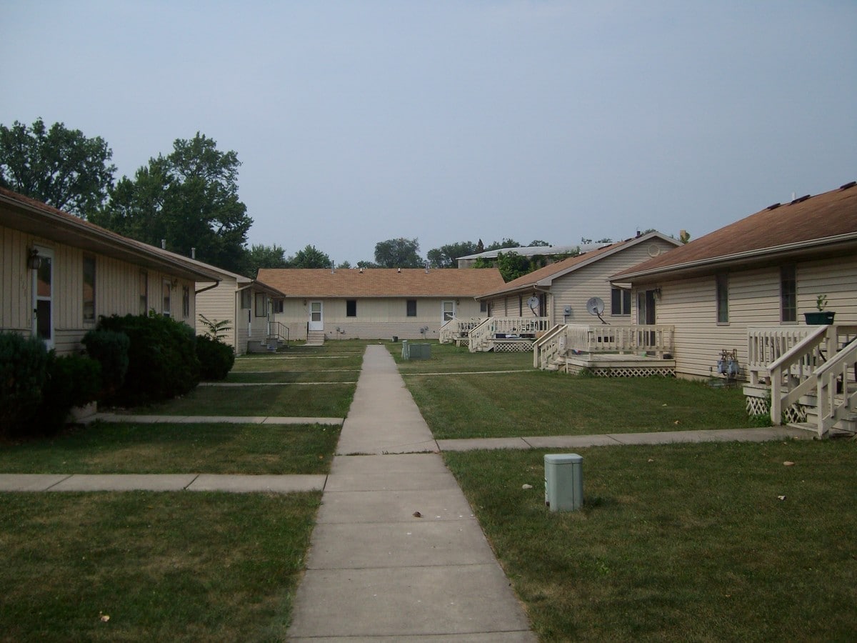 Photo - Cottonwood Apartments