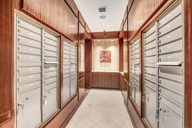 Photo - Wilshire Victoria Westwood Apartments