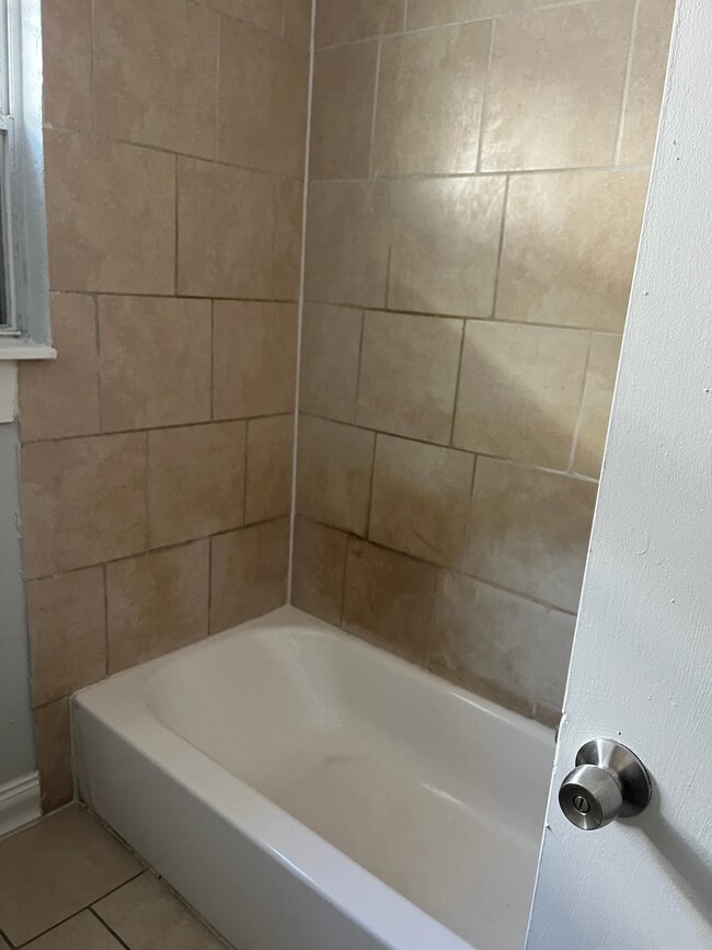 Building Photo - 3117 Rosalie St