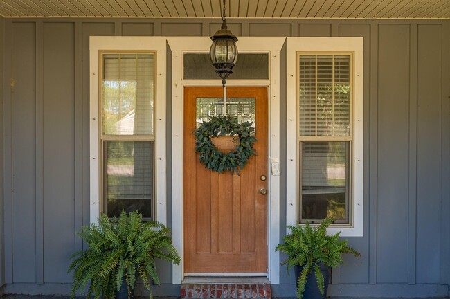 Photo - 113 Perimeter Pl