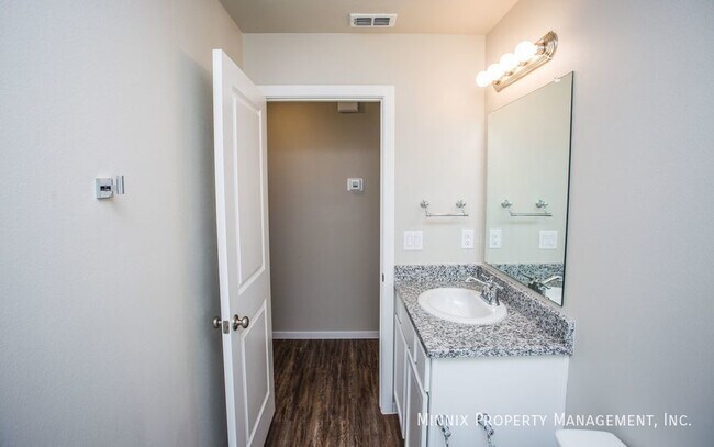 Photo - 2113 N. Ave. L-