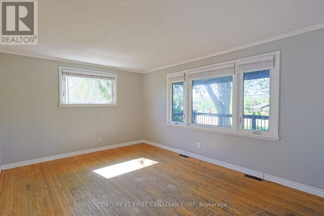 Photo - 1218 Hamilton Rd