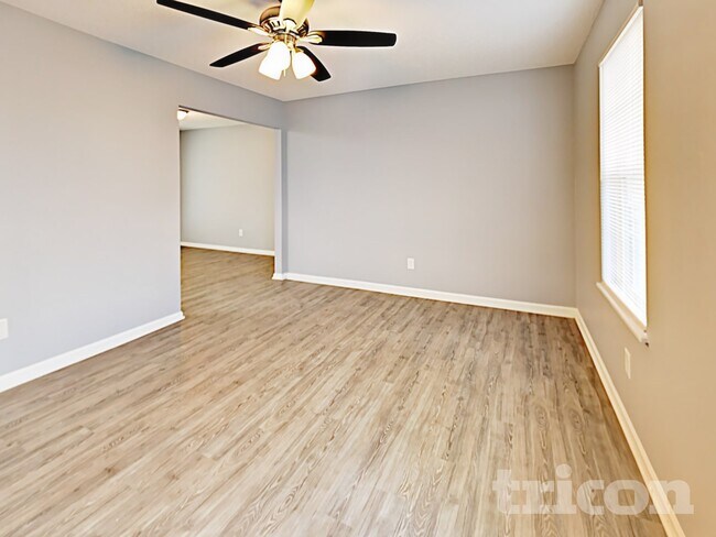 Photo - 19 Sterling Ridge Ct