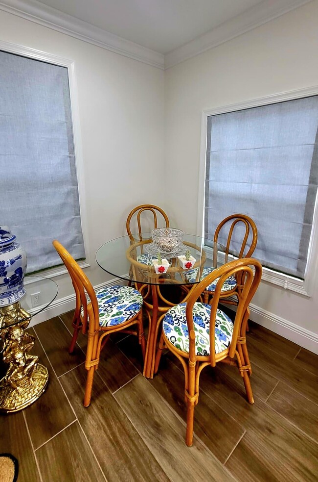 Photo - 515 52nd St