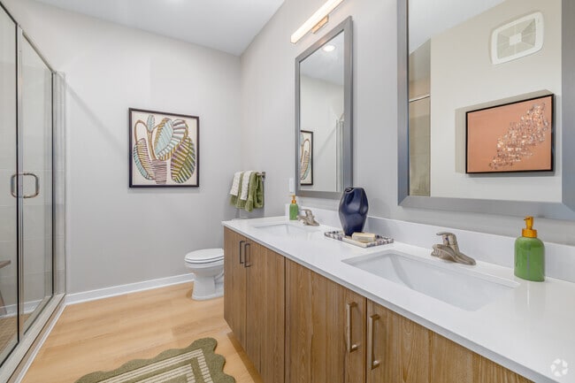 2BR, 2BA - 1,200SF - Jade Primary Bathroom