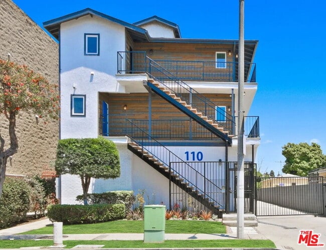 Building Photo - 110 S Eucalyptus Ave Unit 2 Rental