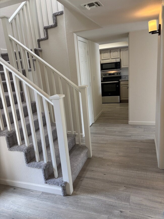 Photo - 5624 E Kelton Ln