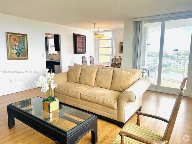 Building Photo - 1301 NE Miami Gardens Dr Unit 915W Rental