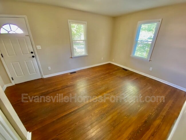 Photo - 115 N Woods Ave