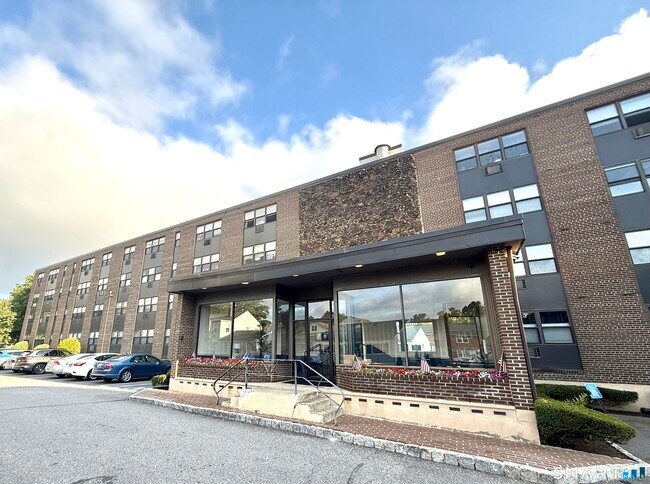 9 Park St Unit 409
