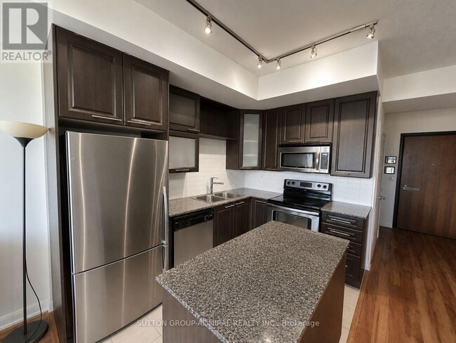 Photo - 500 Sherbourne St Unit 1205
