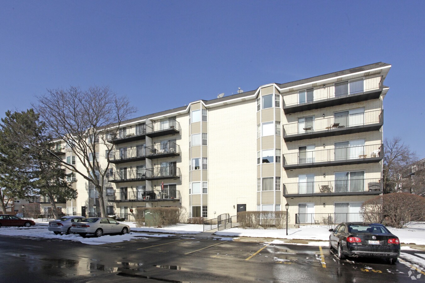 Photo - Morton Grove Estates Apartments