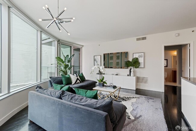 Photo - 338 Spear St Unit 6D