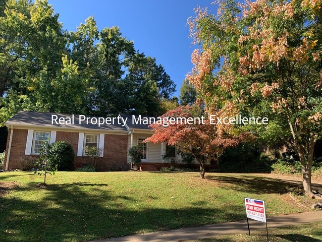 Building Photo - Renovated Raleigh Ranch, Convenient To 440... Rental