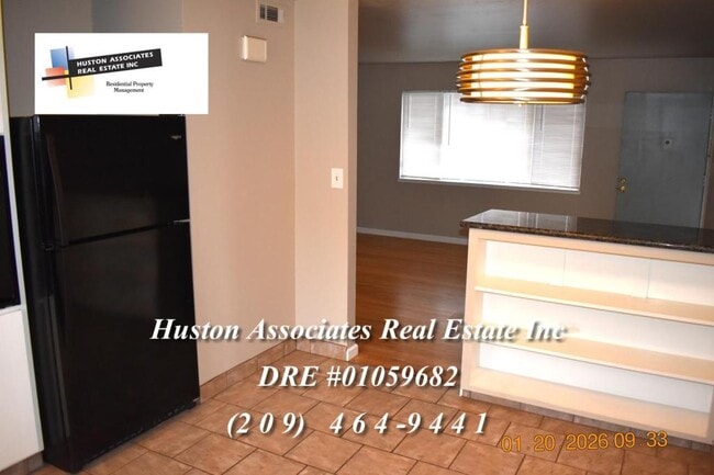 Photo - 7120 Inglewood Ave