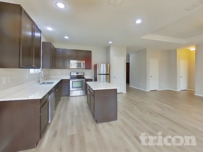 115 Abelia Dr