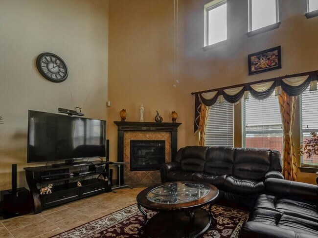 Photo - 2612 Dalea St