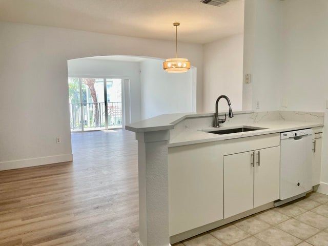 Photo - 1503 Belmont Pl