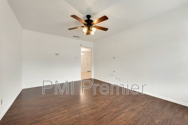 Photo - 1644 Americana Blvd