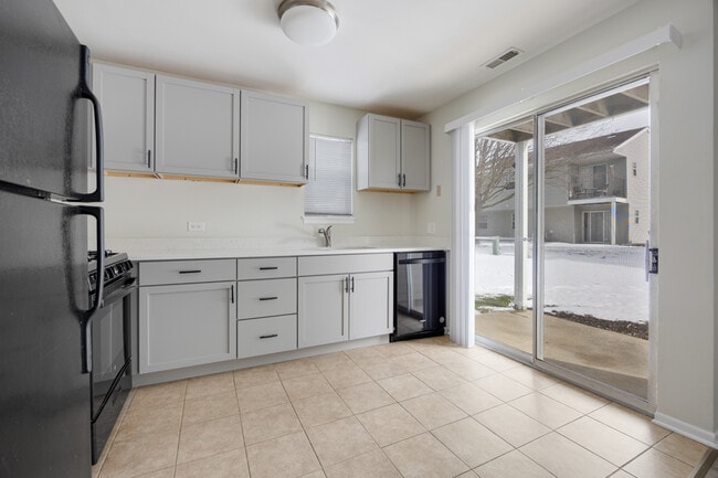 Photo - 527 E Shag Bark Ln Unit A