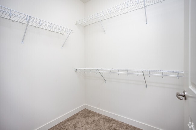 2BR, 2BA - 1,440 SF