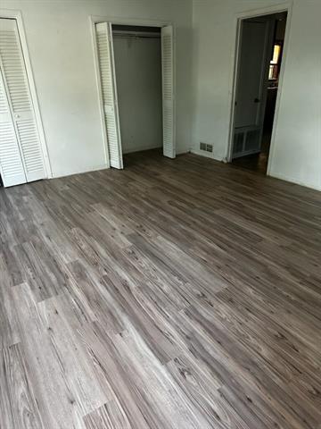 Photo - 120 W Heron St