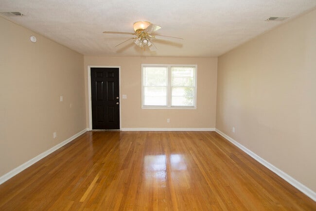 Photo - 1707 Long Shadow Ln