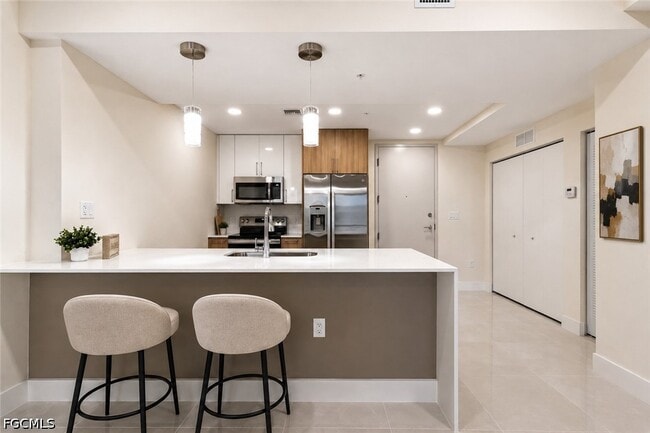 Building Photo - 26600 Rosewood Pointe Dr Unit B-101