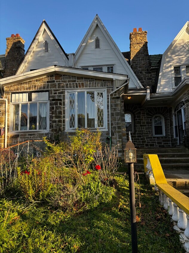 Front with garden - 5650 Woodcrest Ave (Philadelphia, PA)