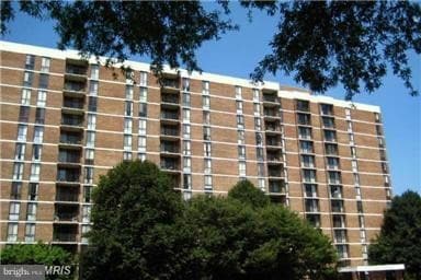Photo - 2311 Pimmit Dr Apartment Unit 1404