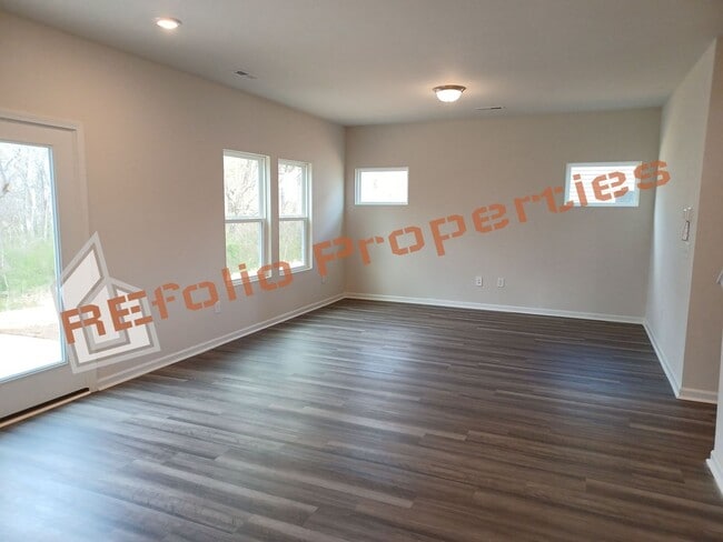 Photo - 7131 Stratified Ct