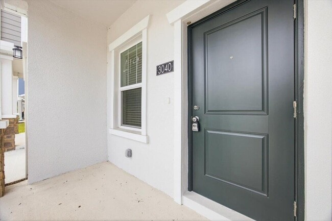 Photo - 3040 Chromatic St