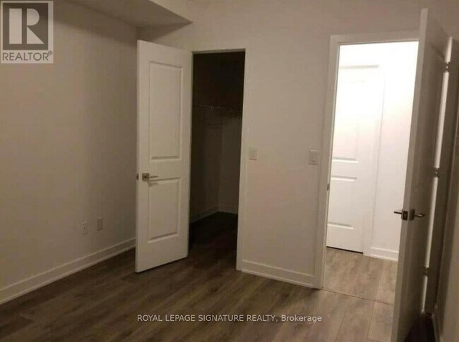 Photo - 4633 Glen Erin Dr Unité 511