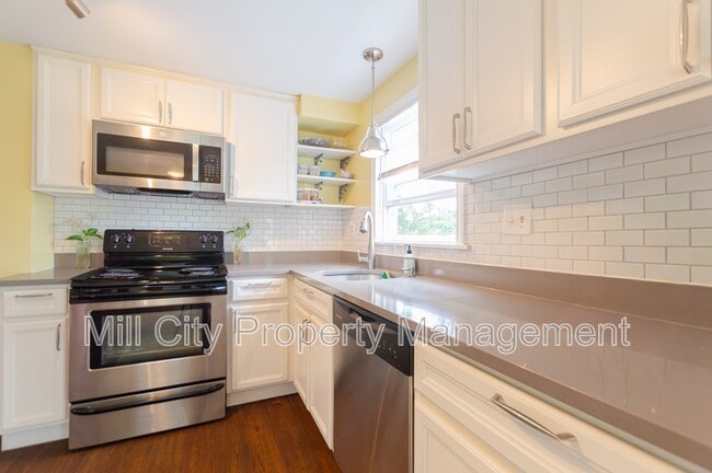 85-87 Merrow St