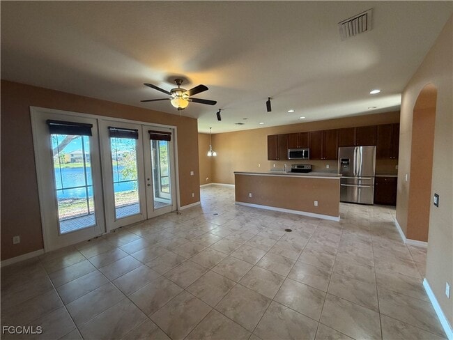 Building Photo - 16511 Whispering Trace Ct
