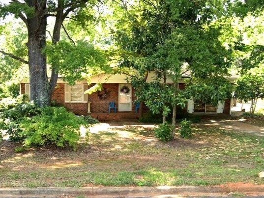 Building Photo - 2031 Redwood Cir Rental