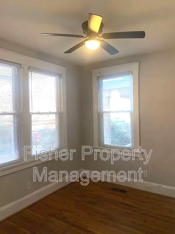 Photo - 1514 Bainbridge St Unidad A