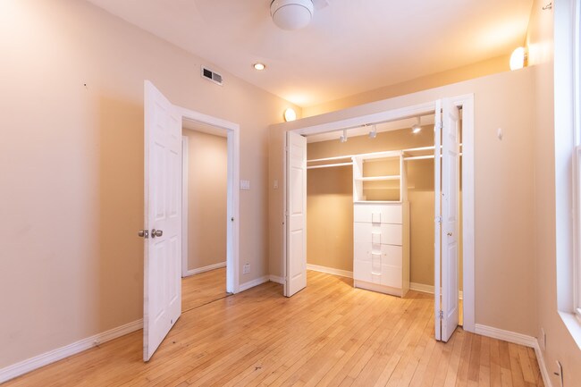 Photo - 3849 W School St Unit 1