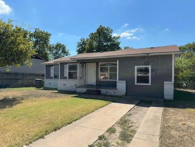 Photo - 1342 N 64th St